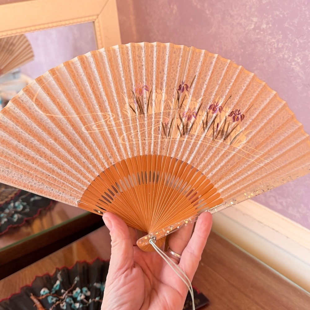 Set of Three Vintage Asian Inspired Decorative Folding Fans - Black Beige Cream - Picture 5 of 12